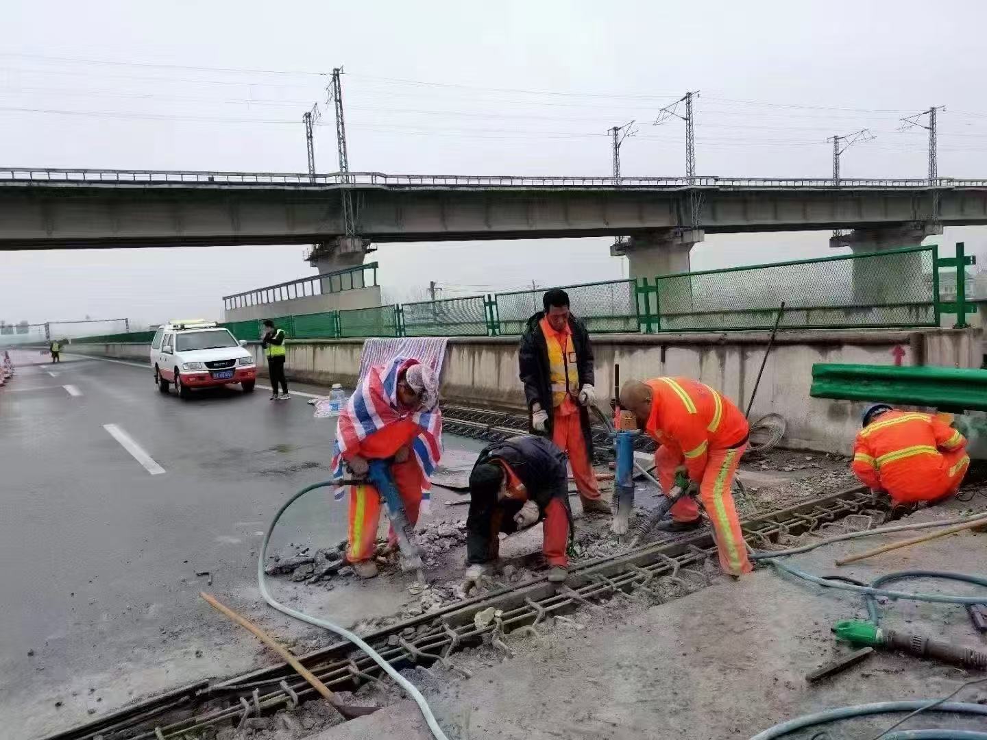 丽水桥梁伸缩缝抢修料